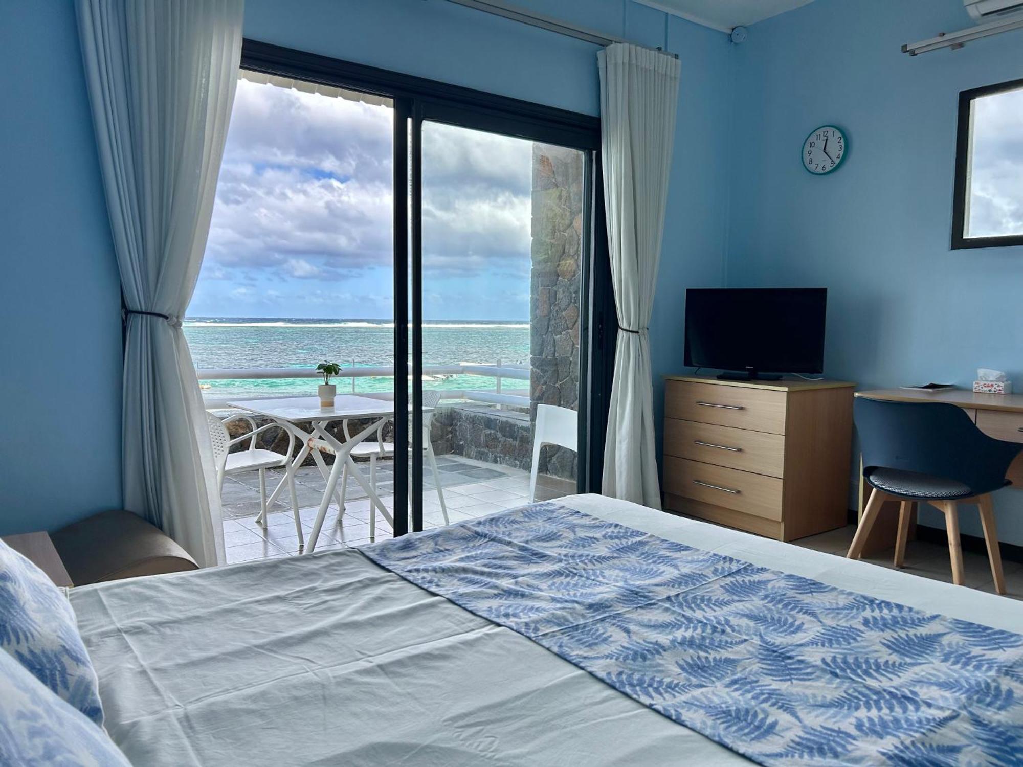 Blue Beryl Guest House Blue Bay Exterior foto