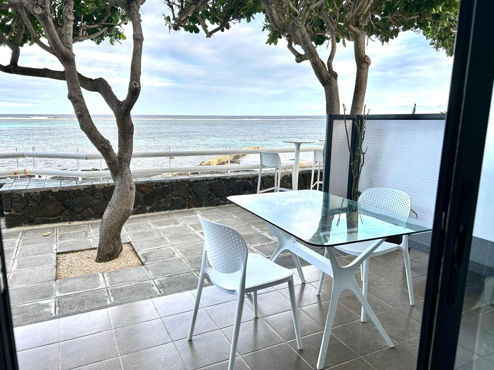 Blue Beryl Guest House Blue Bay Exterior foto