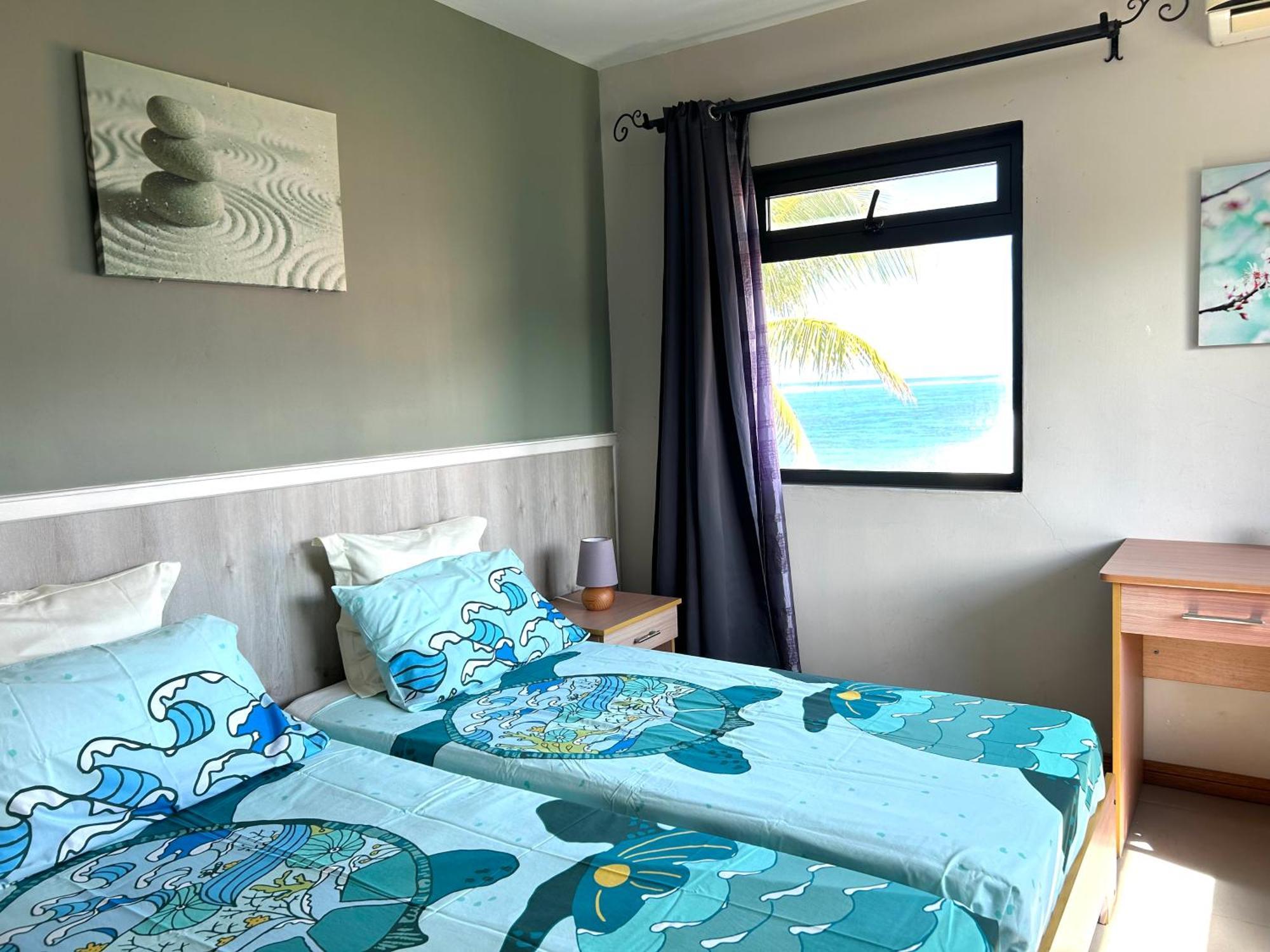 Blue Beryl Guest House Blue Bay Exterior foto