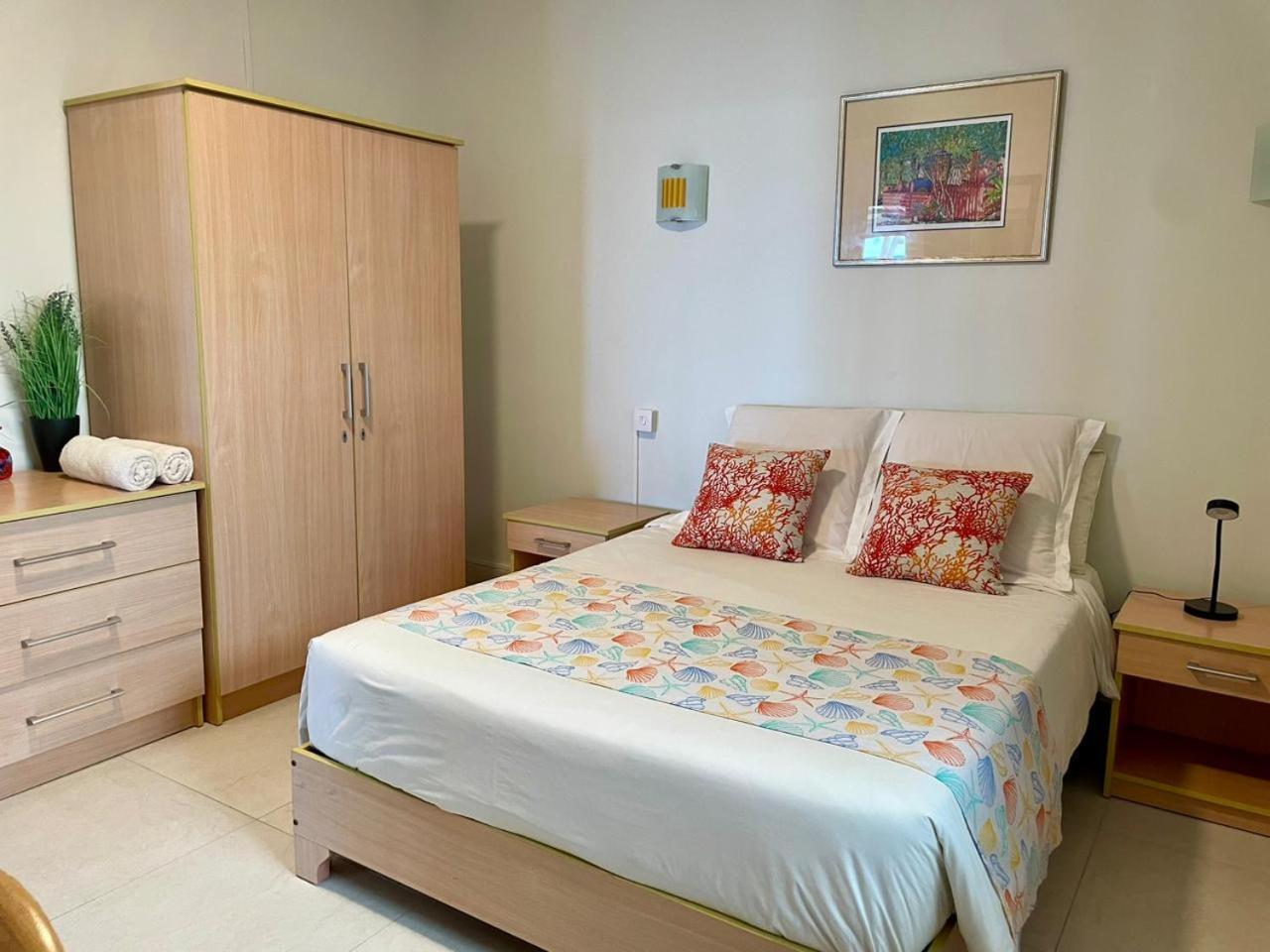 Blue Beryl Guest House Blue Bay Exterior foto