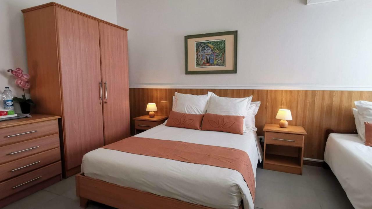 Blue Beryl Guest House Blue Bay Exterior foto