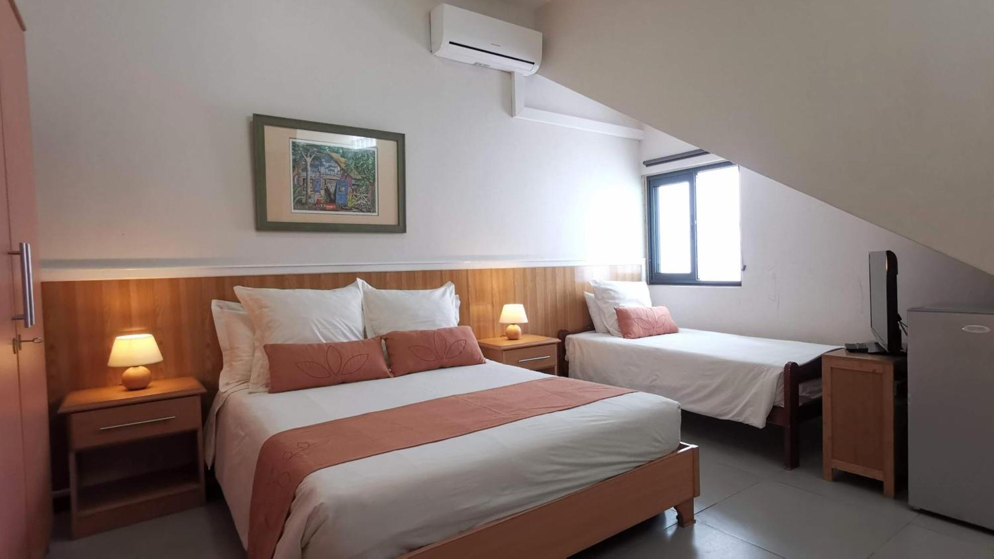 Blue Beryl Guest House Blue Bay Exterior foto