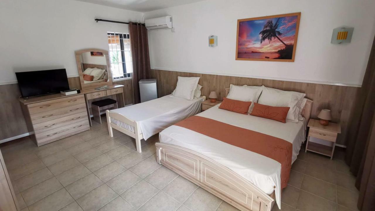 Blue Beryl Guest House Blue Bay Exterior foto